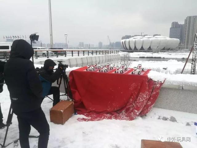 逐梦旺仔小六央视“小春晚”惊艳亮相 玩具智造正式启航